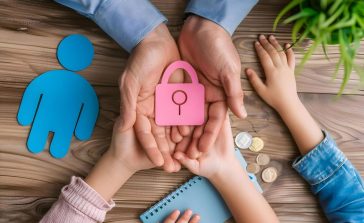 Aseguradora Multinational.